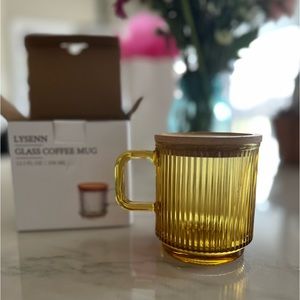 Lysenn Amber glass coffee mug with lid NWT